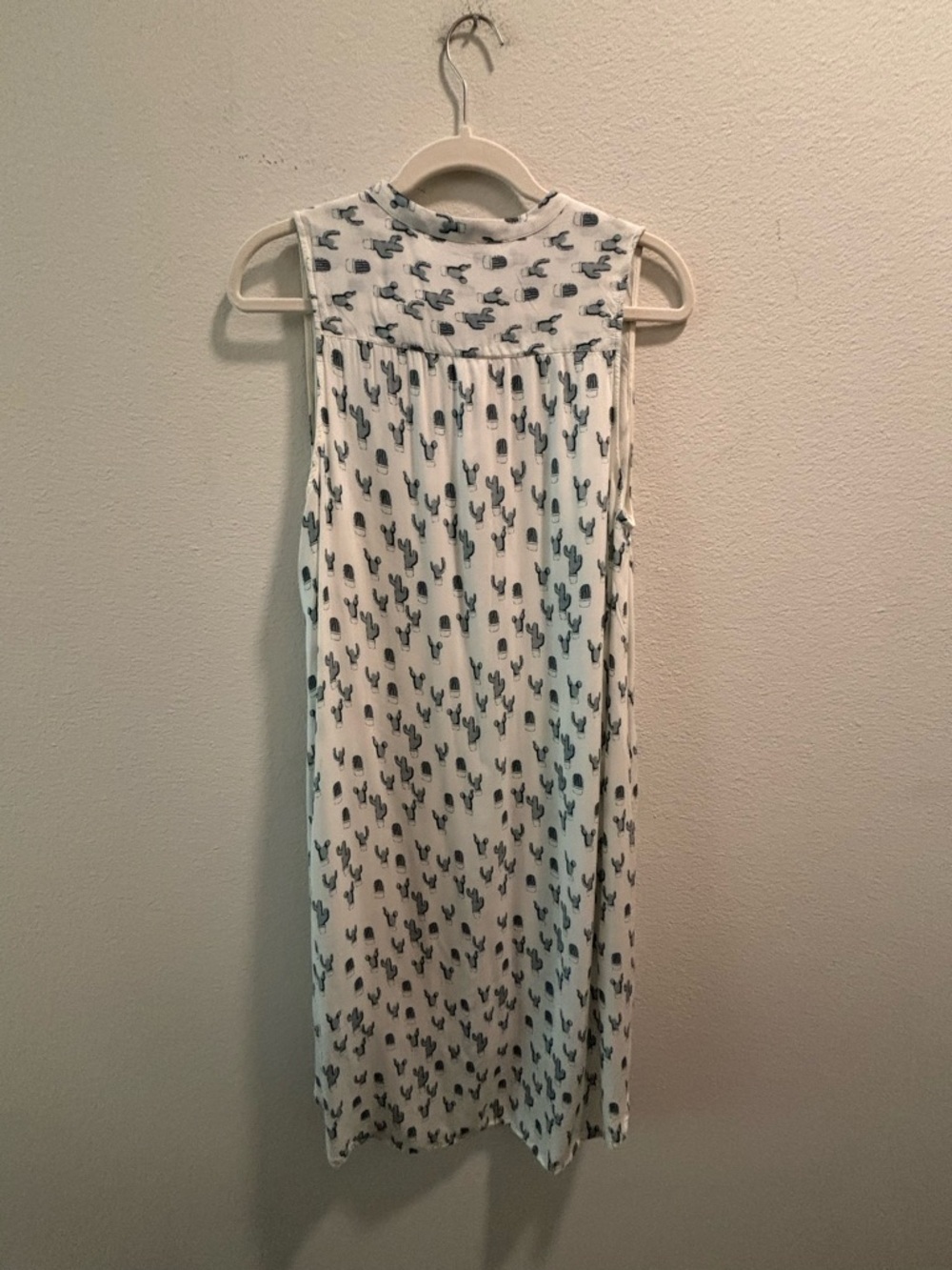 TylHo Cactus Shirtdress, size S - Picture 7 of 9